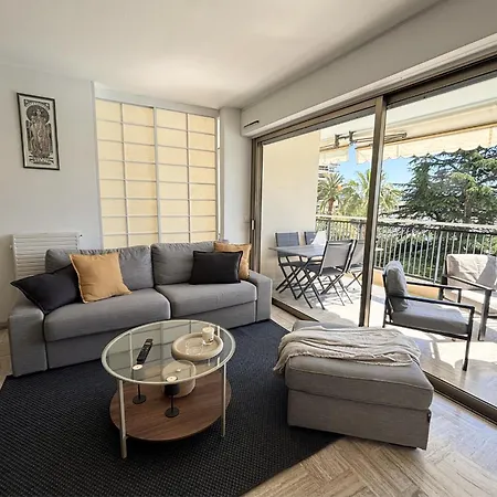 Elegant T3 Avec Piscine, Terrasse, Parking, 6 Pers Apartment Mandelieu