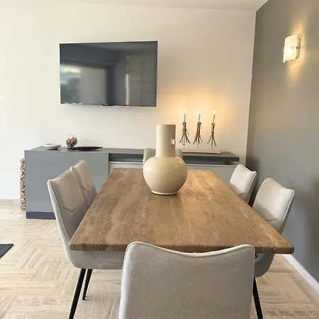 élégant T3 Avec Piscine, Terrasse, Parking, 6 Pers * Mandelieu
