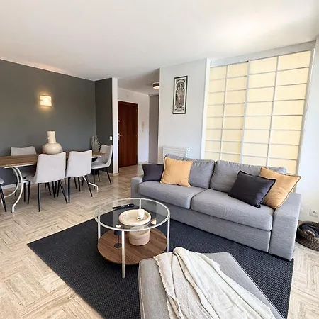 Elegant T3 Avec Piscine, Terrasse, Parking, 6 Pers Apartment Mandelieu