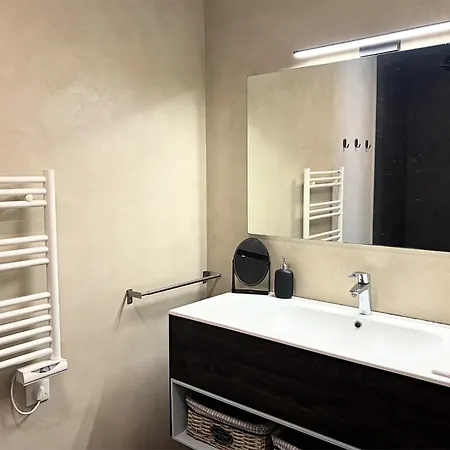 Апартаменты Elegant T3 Avec Piscine, Terrasse, Parking, 6 Pers