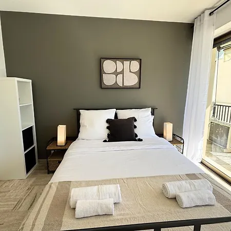 Elegant T3 Avec Piscine, Terrasse, Parking, 6 Pers * Мандельё-ла-Напуль